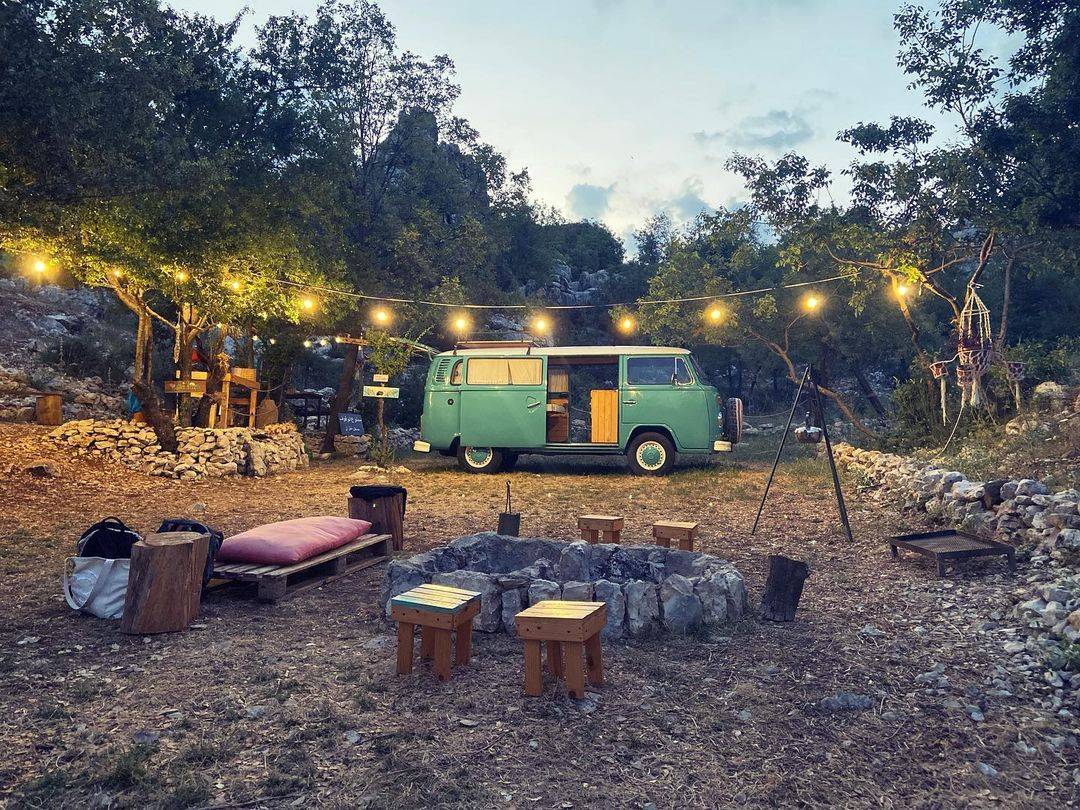 Von Voyage: An Adorable Mountain Campervan In Faytroun