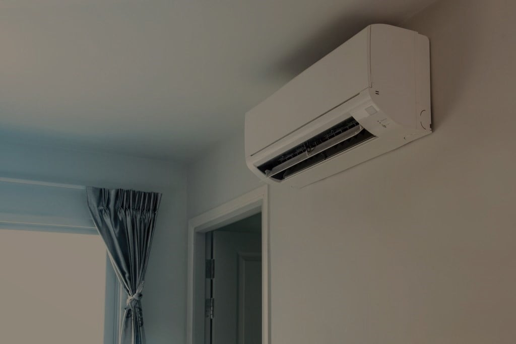 AC