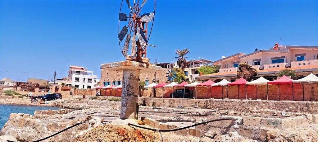 مهرجان أنفه