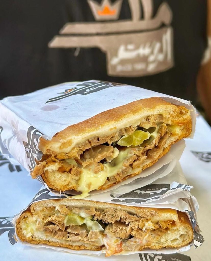 ساندويش روستو من ديّات إم علي وأبو علي ببيروت