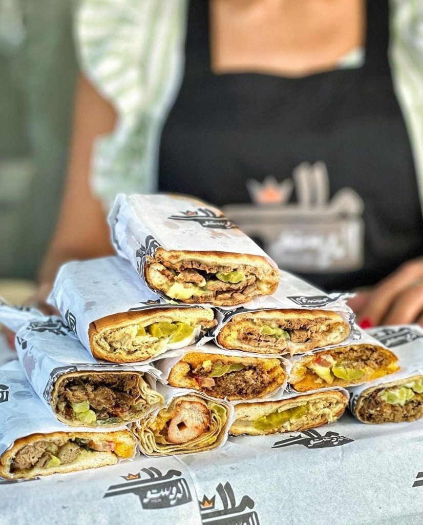 ساندويش روستو من ديّات إم علي وأبو علي ببيروت