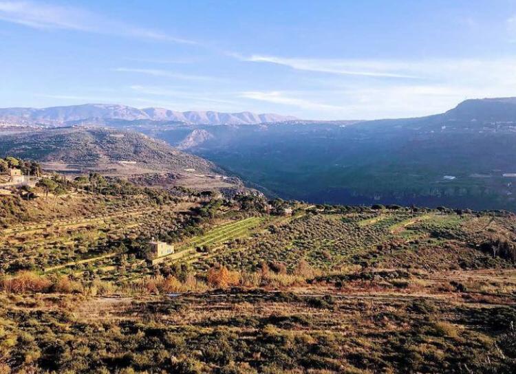 أسماء الضيع والمناطق اللبنانية لي ببتبلش ب"عين"