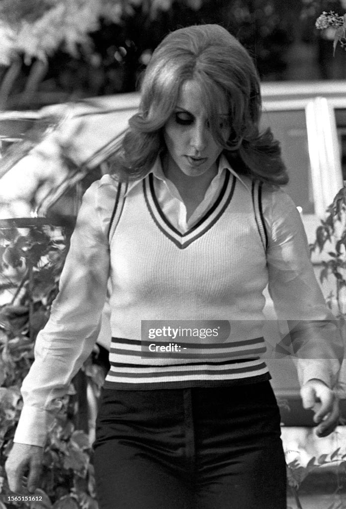 من أرشيف الزمن الجميل، ٢٠ صورة نادرة للست فيروز!