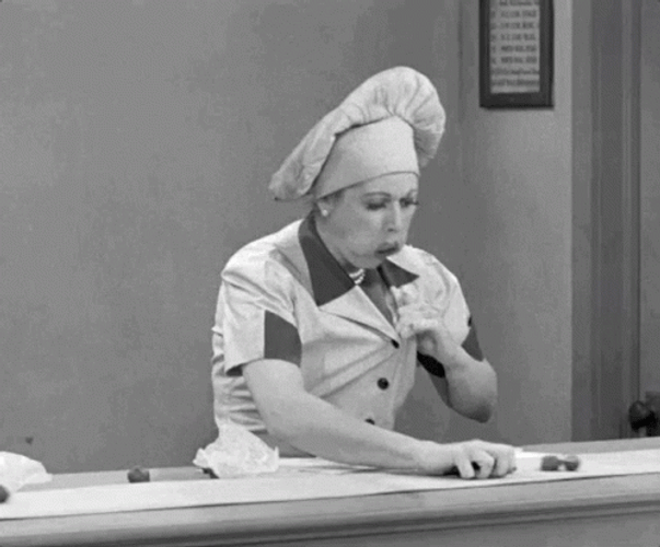 ١٩ كذبة كل لبناني معود يمرقها