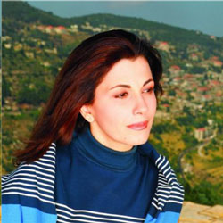 من أرشيف الزمن الجميل، ٢٠ صورة نادرة للست ماجدة الرومي!