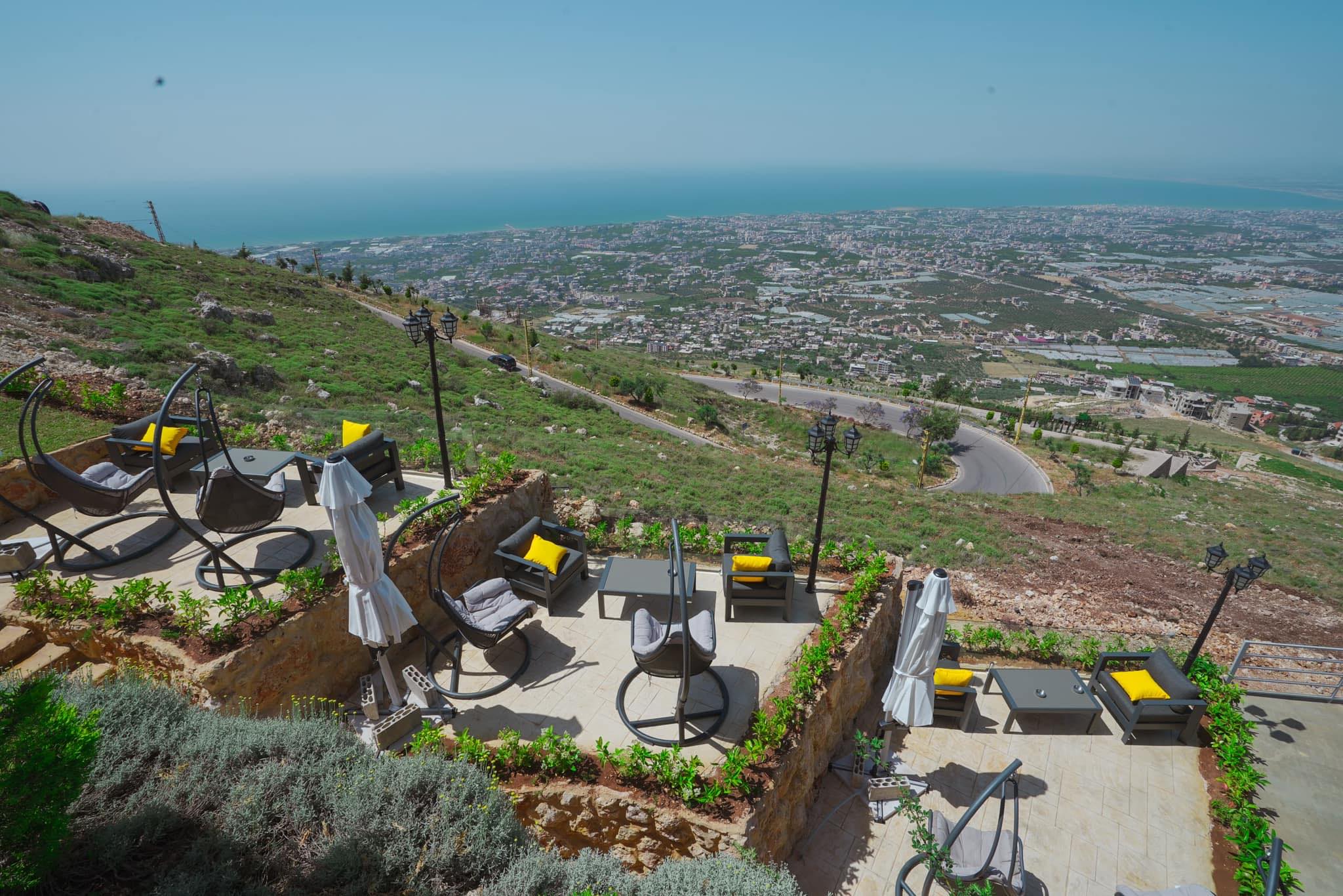 ٥ مطاعم قاعدة على راس الجبل بلبنان