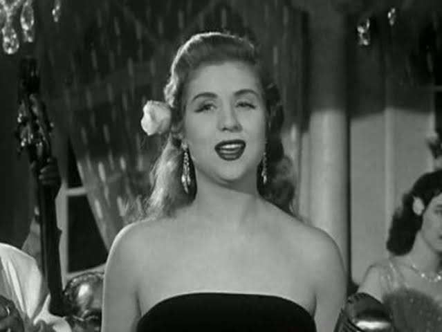 بتذكروا شو أول فيلم للشحرورة صباح؟