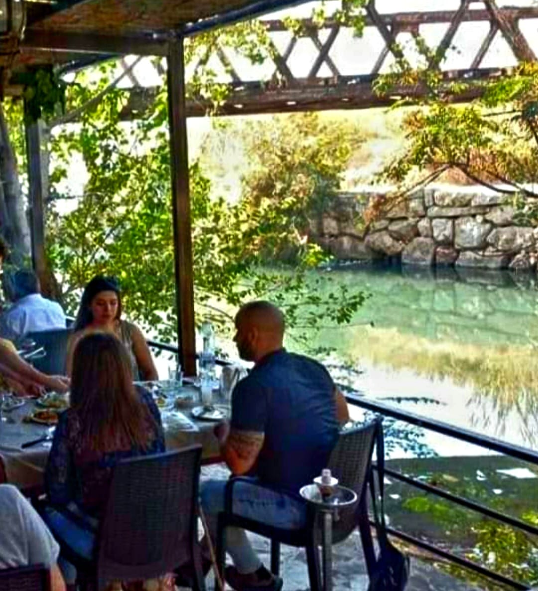 ١٠ مطاعم على النهر خرج ضهرة مع العيلة بلبنان!