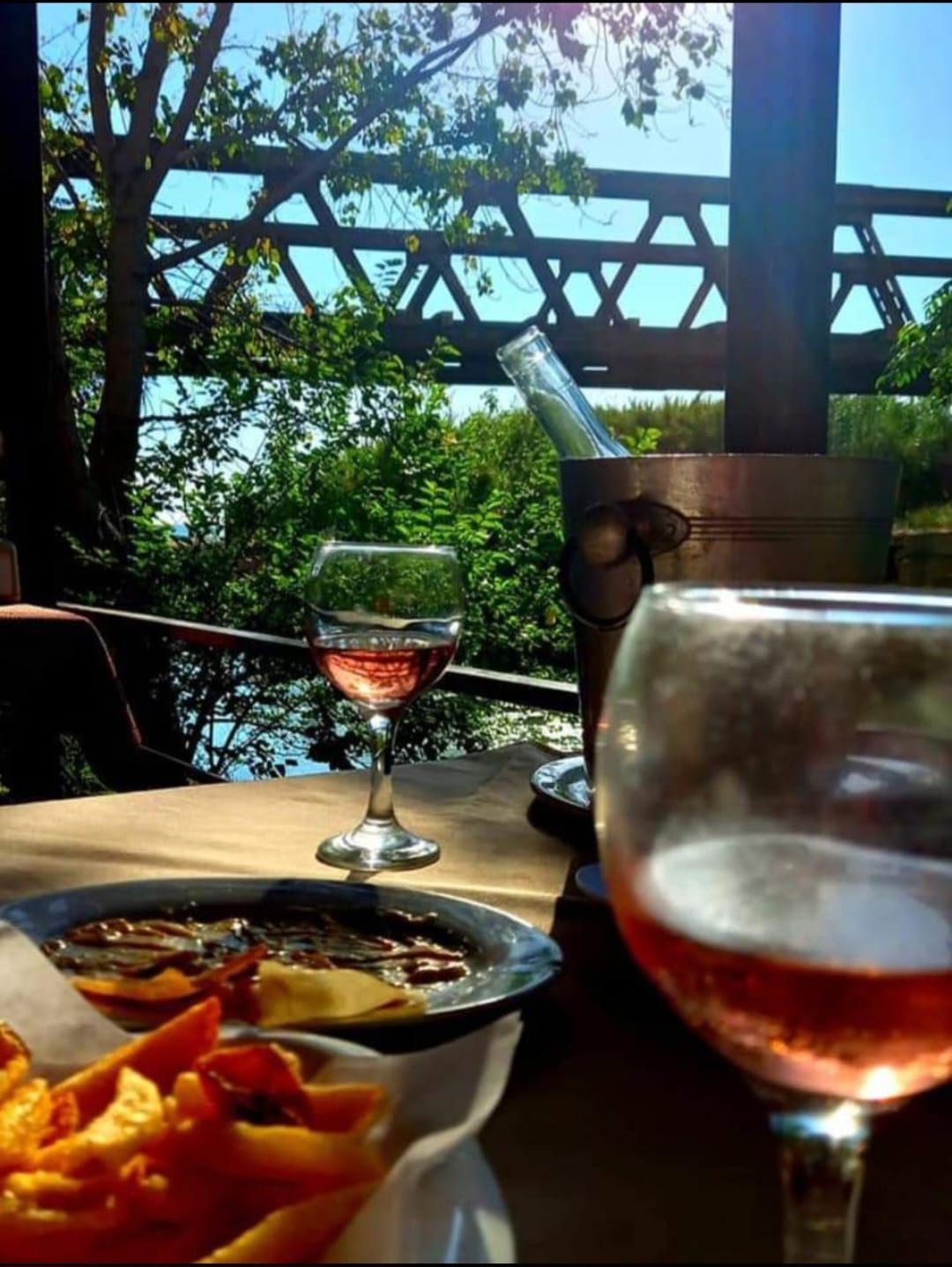 ١٠ مطاعم على النهر خرج ضهرة مع العيلة بلبنان!