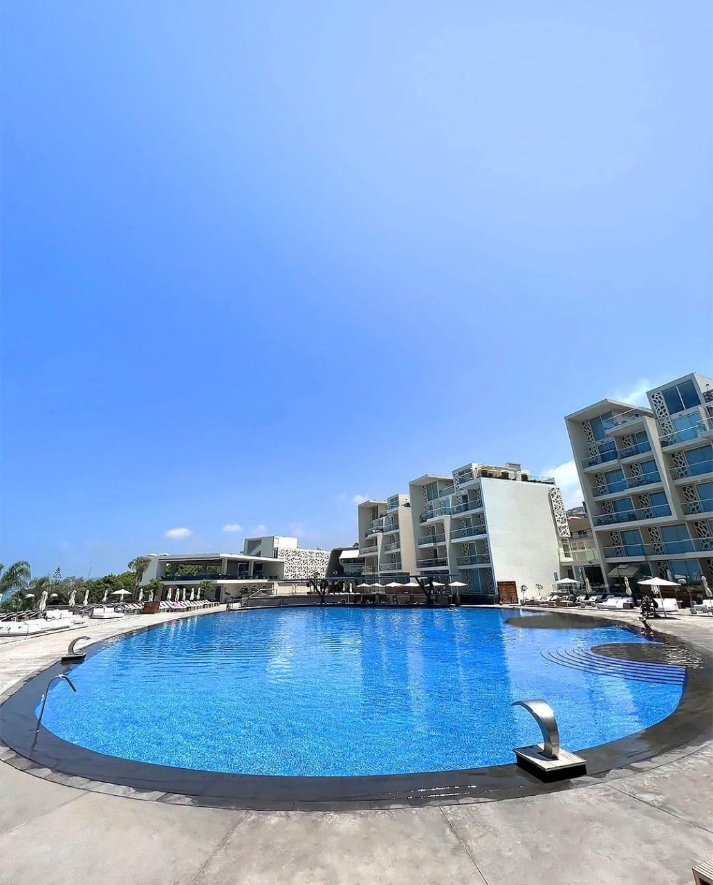 هيك أسعار الدخولية على هل-١٠ مسابح وشطوط بجبيل لهل-موسم!