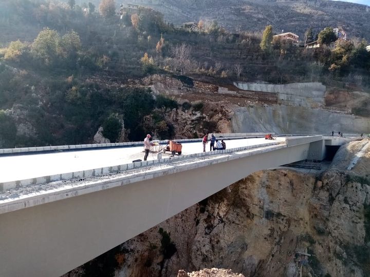 أطول جسر بالشرق الأوسط بشمال لبنان: معلق بين السما والأرض!