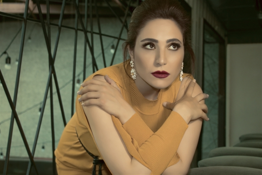 فنانة لبنانية أسطورية بتغني بـ28 لغة، مين هيي يا ترى؟