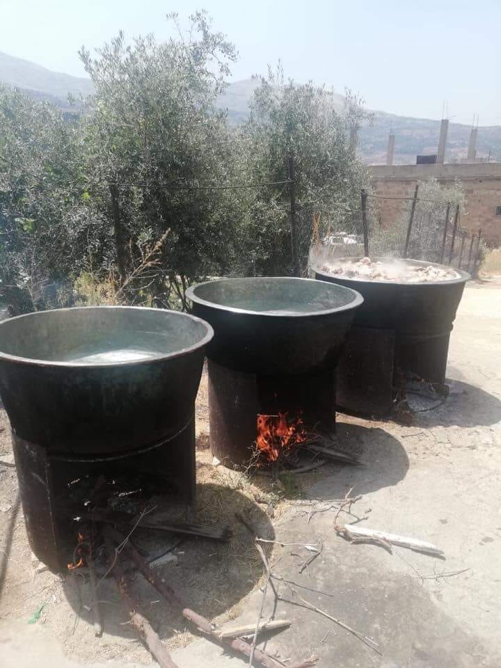 "الهريسة ع النار"… شو هني عادات عيد السيدة بلبنان؟