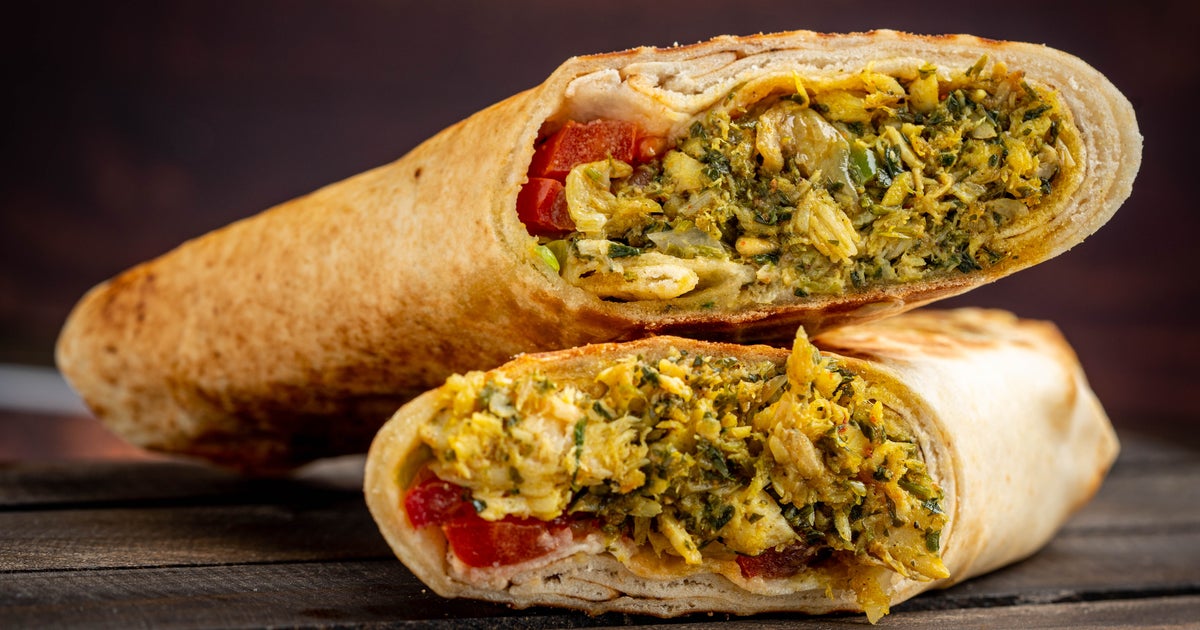 ٣ محلات بقدموا أطيب سندويش سمكة حرة بطرابلس