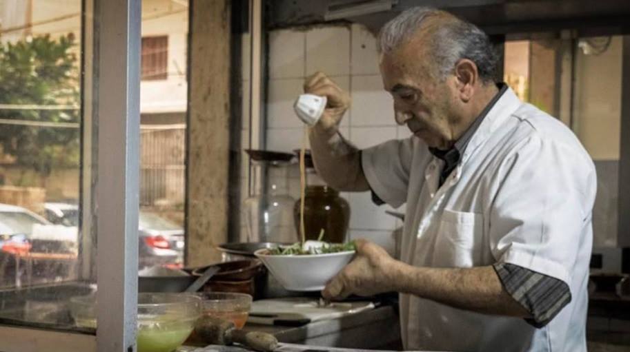 مطعم شعبي قديم صرلو 132 سنة بقلب بيروت