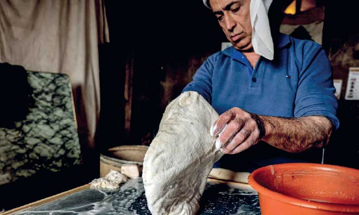شو قصة اللبادة لي كانوا يلبسوها جدودنا؟