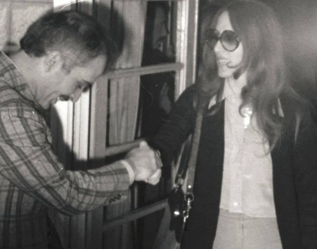 فيروز جارة القمر