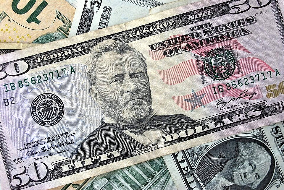 50$ مزورة بلبنان… شو القصة؟