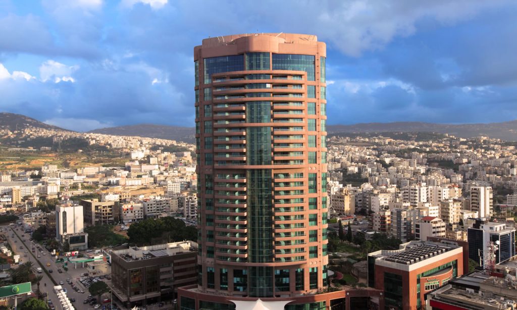 رجل الأعمال الإماراتي خلف الحبتور ألغى جميع مشاريعو بقلب لبنان