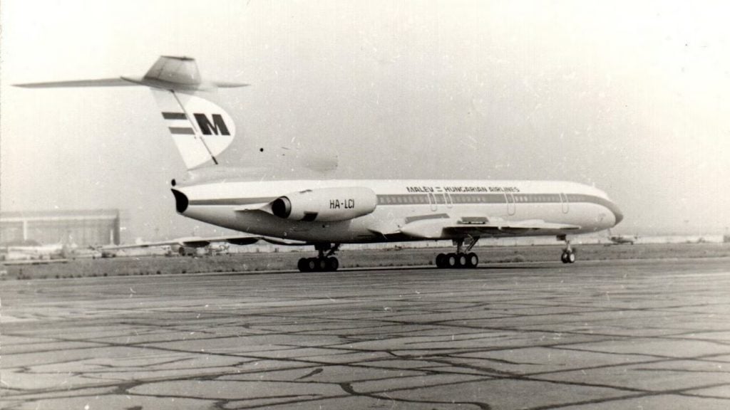 Malév Hungarian Airlines Flight 240