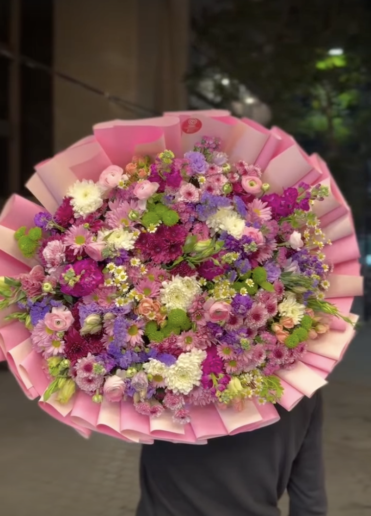 Adam Flowers bouquet